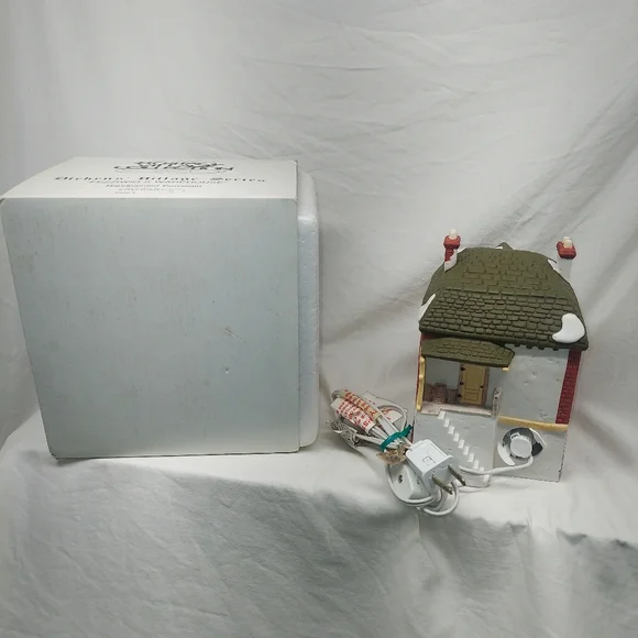 Department 56 Dickens' Village Series 1986 "Fezziwig's Warehouse" 6500-5 - Picture 3 of 7